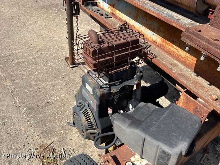 image for item EU7462 Commercial log splitter