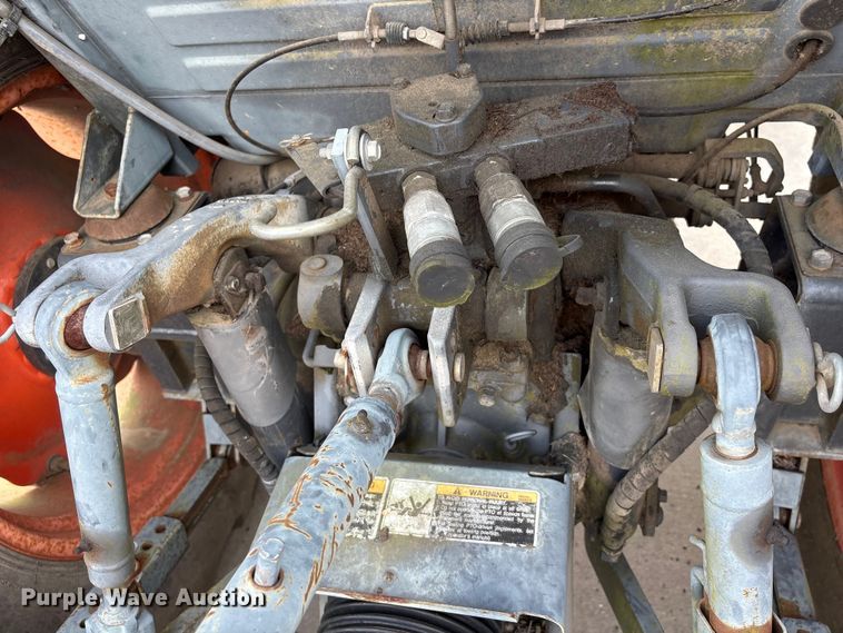 image for item EU7479 Kubota M6040 tractor