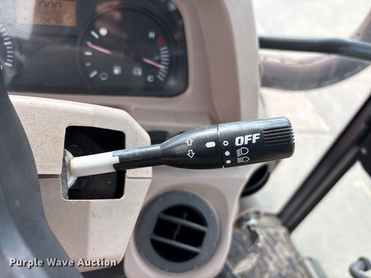 image for item EU7479 Kubota M6040 tractor