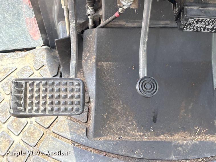 image for item EU7479 Kubota M6040 tractor