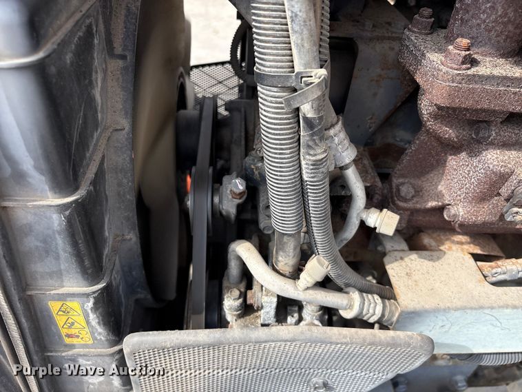 image for item EU7479 Kubota M6040 tractor