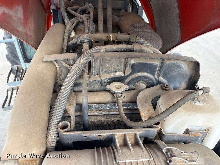 image for item EU7479 Kubota M6040 tractor