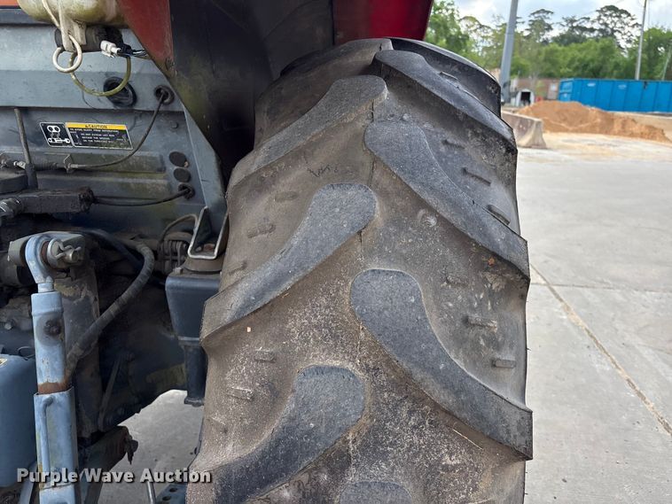 image for item EU7479 Kubota M6040 tractor