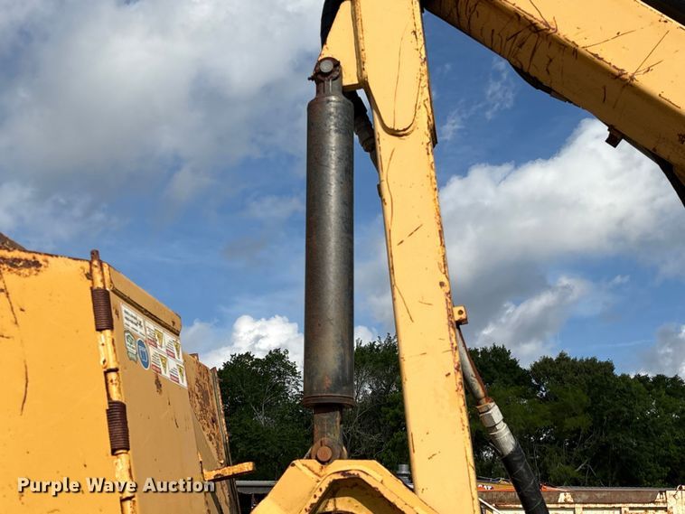 image for item EU7480 John Deere 6415 tractor