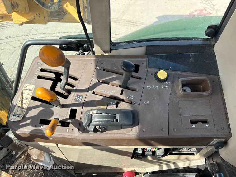 image for item EU7480 John Deere 6415 tractor