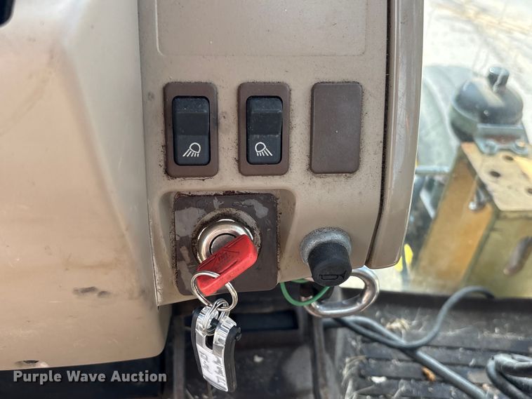 image for item EU7480 John Deere 6415 tractor