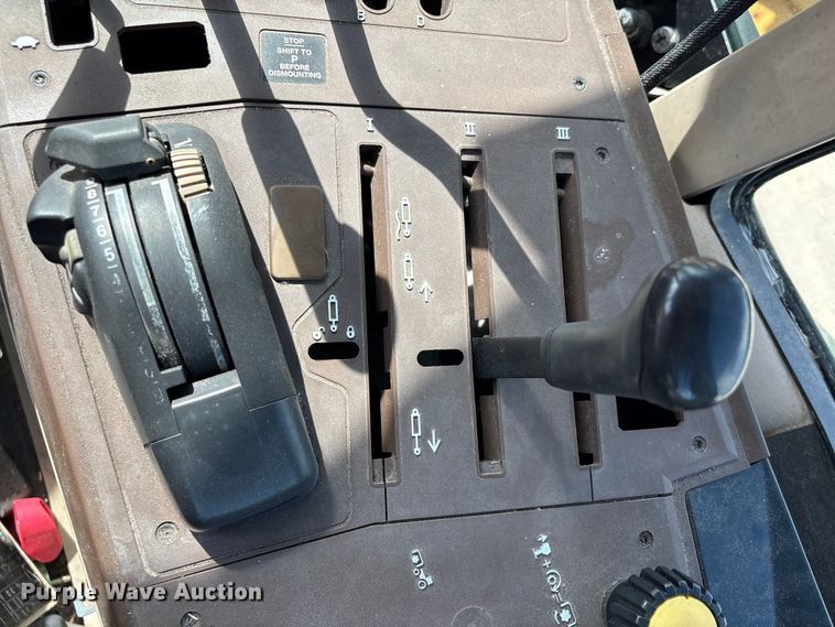 image for item EU7480 John Deere 6415 tractor