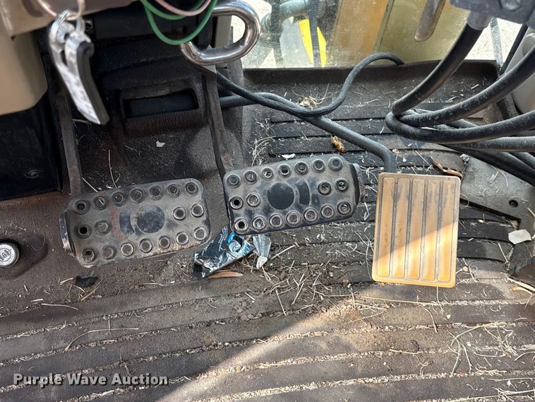 image for item EU7480 John Deere 6415 tractor