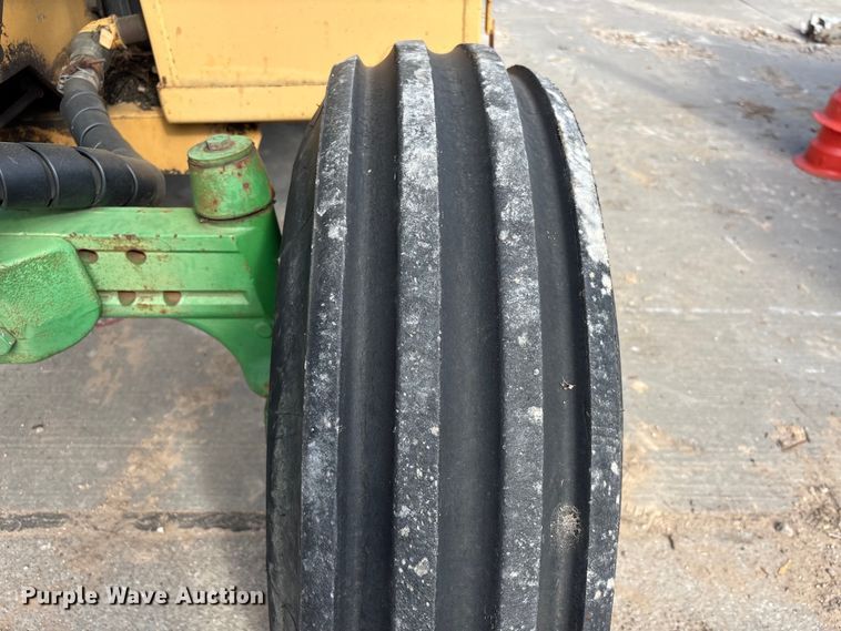 image for item EU7480 John Deere 6415 tractor