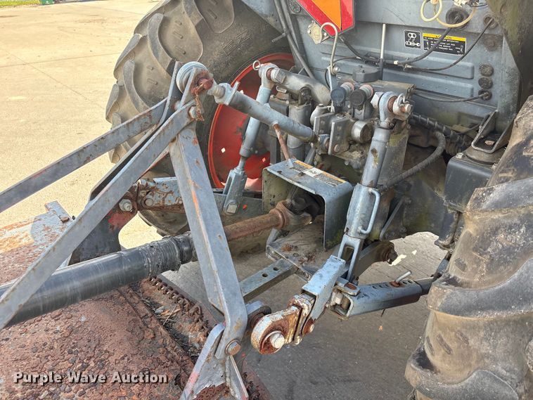 image for item EU7481 Kubota M6040 tractor