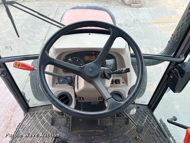 image for item EU7481 Kubota M6040 tractor