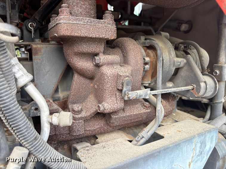 image for item EU7481 Kubota M6040 tractor