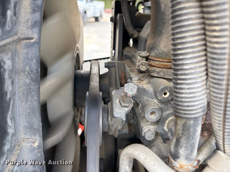 image for item EU7481 Kubota M6040 tractor