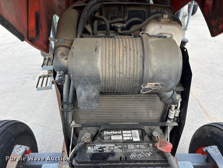 image for item EU7481 Kubota M6040 tractor