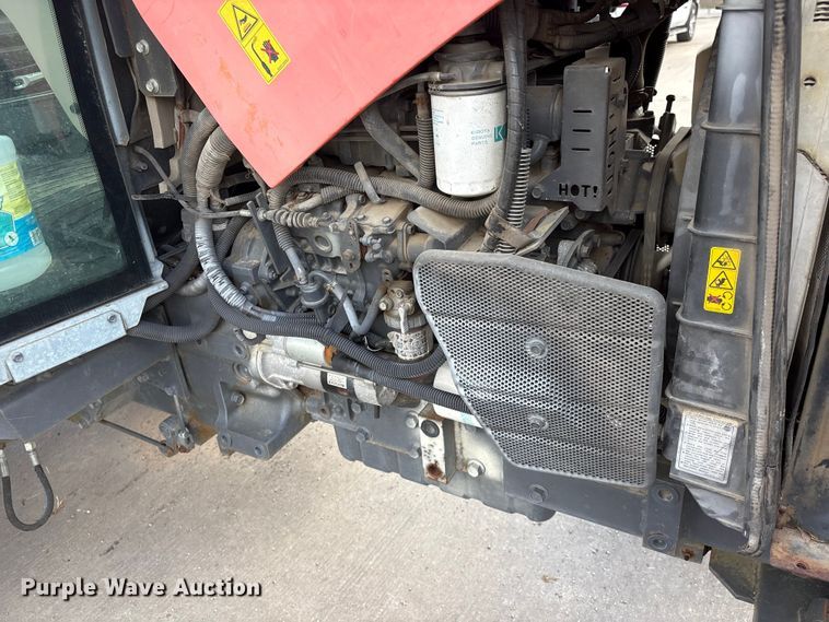 image for item EU7481 Kubota M6040 tractor