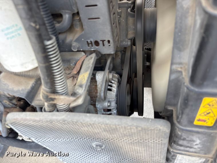 image for item EU7481 Kubota M6040 tractor