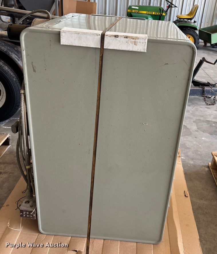 image for item EV2043 (2) Modine PV 175AE0130 heaters