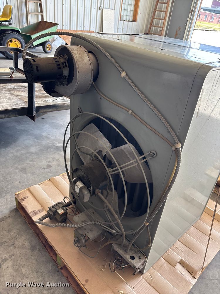 image for item EV2043 (2) Modine PV 175AE0130 heaters