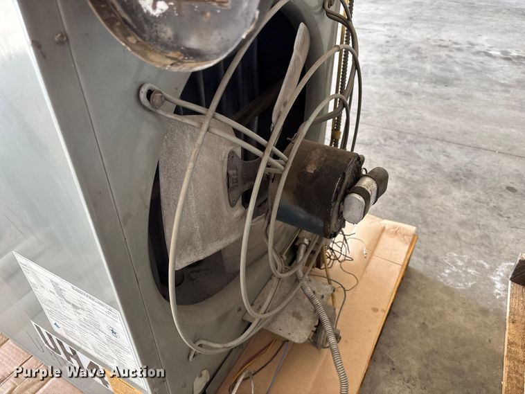 image for item EV2043 (2) Modine PV 175AE0130 heaters