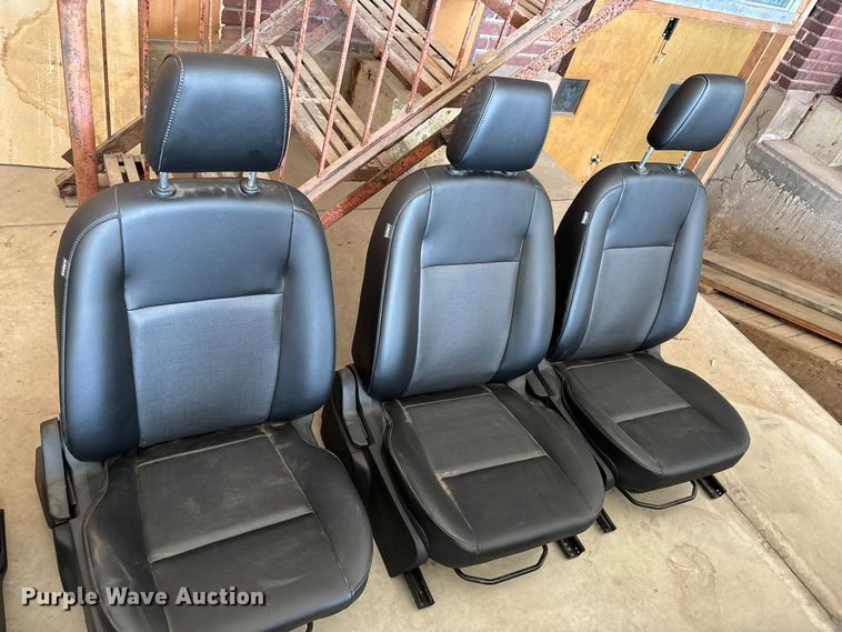 image for item EV2044 (13) automotive seats