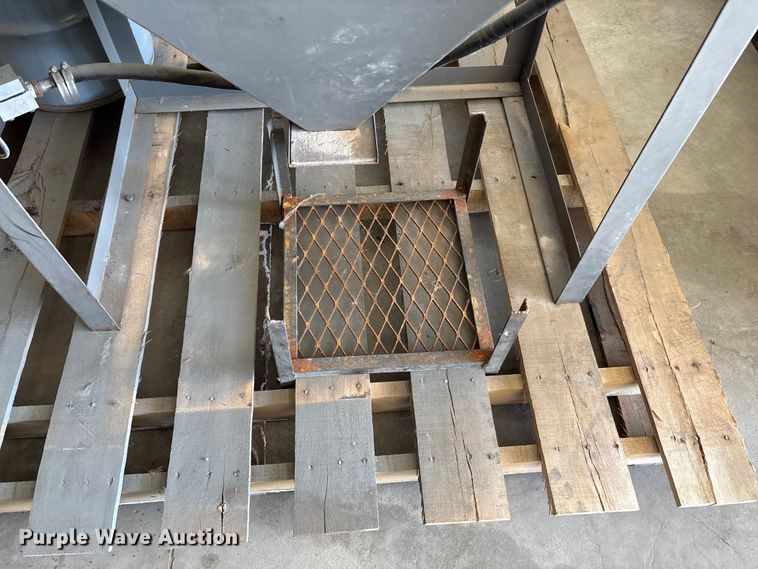 image for item EV2046 Econoline blast cabinet