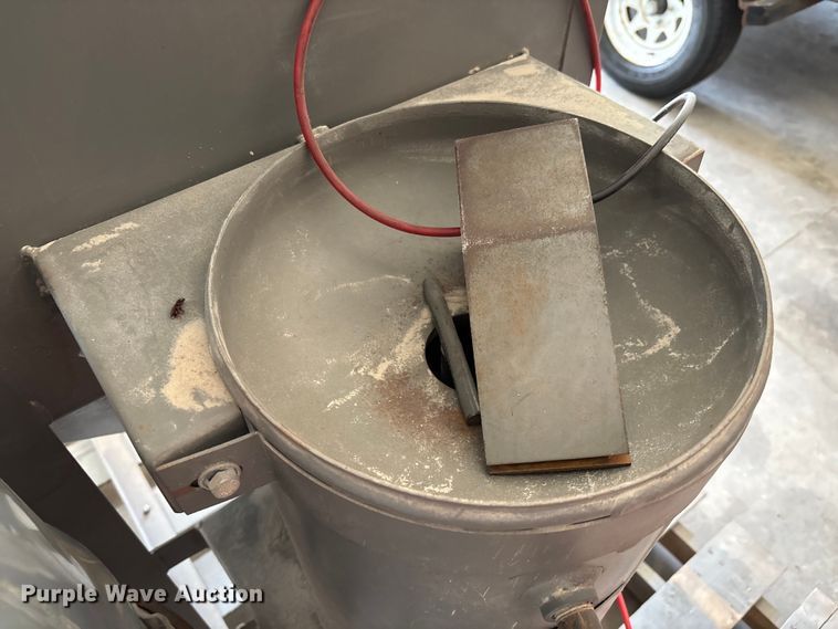 image for item EV2046 Econoline blast cabinet