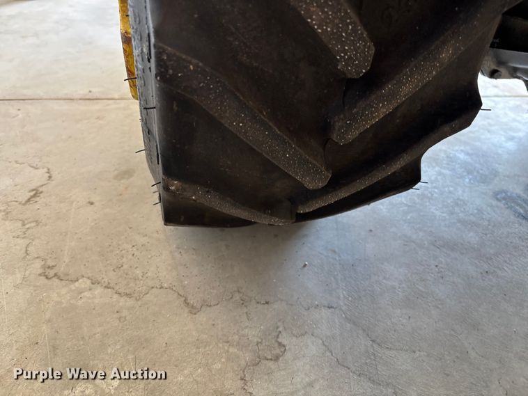 image for item EV2047 John Deere 317 lawn tractor