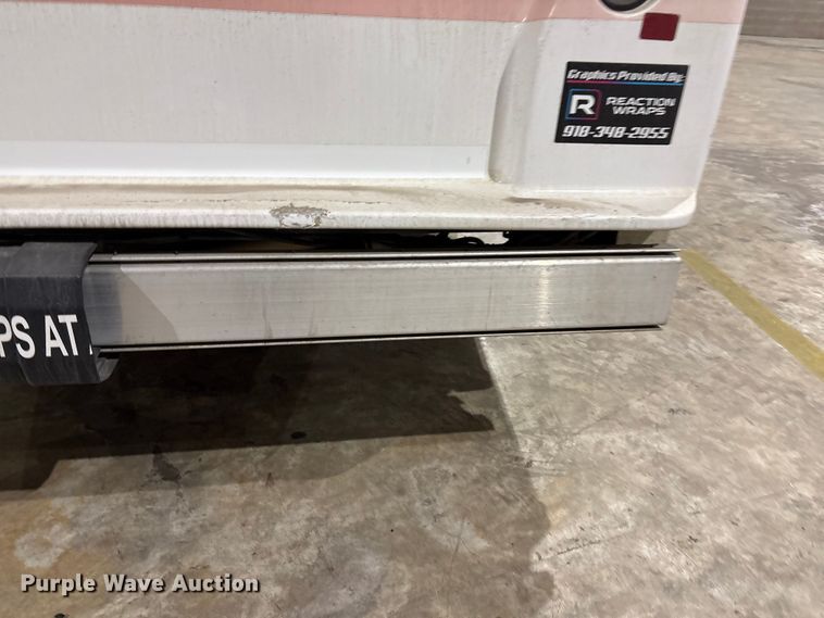 image for item EV2843 2019 Ford E450 shuttle bus