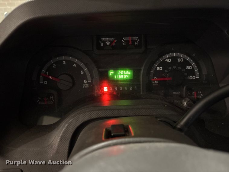 image for item EV2843 2019 Ford E450 shuttle bus