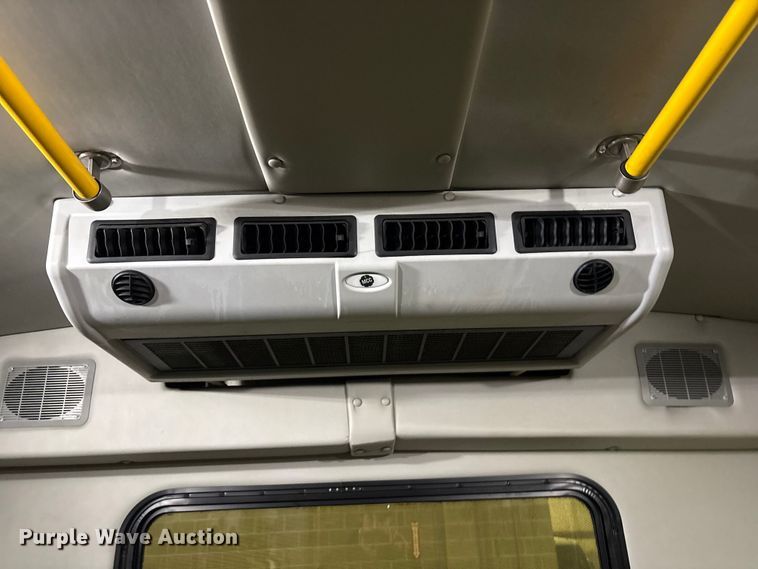 image for item EV2843 2019 Ford E450 shuttle bus