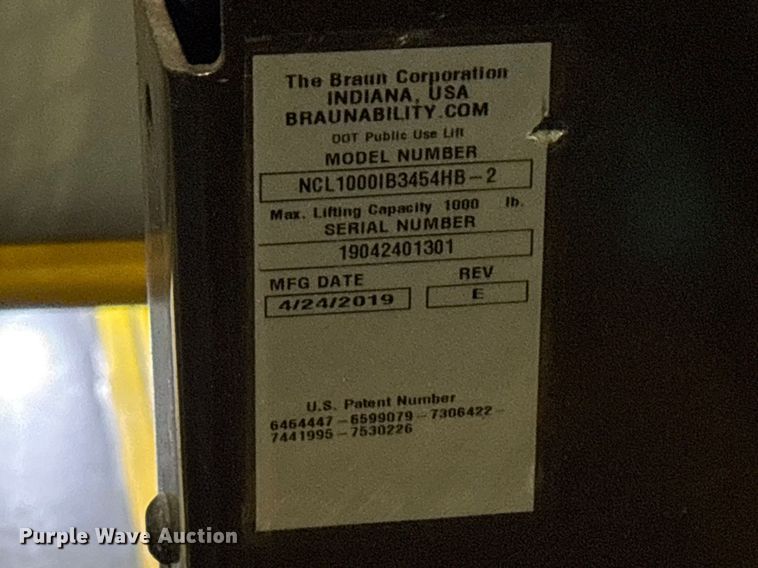 image for item EV2843 2019 Ford E450 shuttle bus