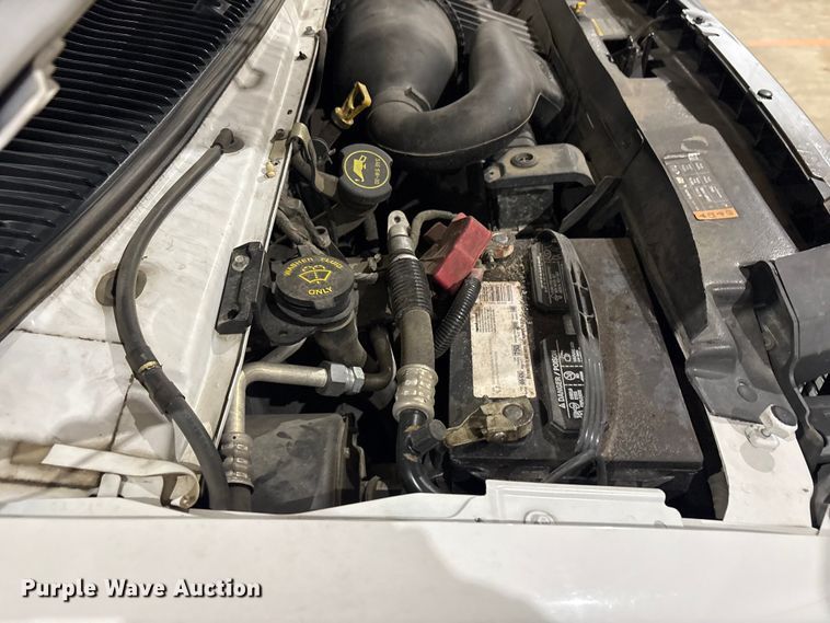 image for item EV2843 2019 Ford E450 shuttle bus