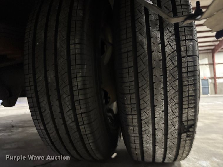 image for item EV2843 2019 Ford E450 shuttle bus