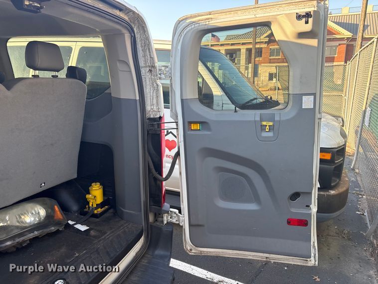 image for item EV2856 2016 Ford Transit van