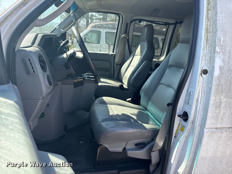 image for item EV2857 2014 Ford E350 van