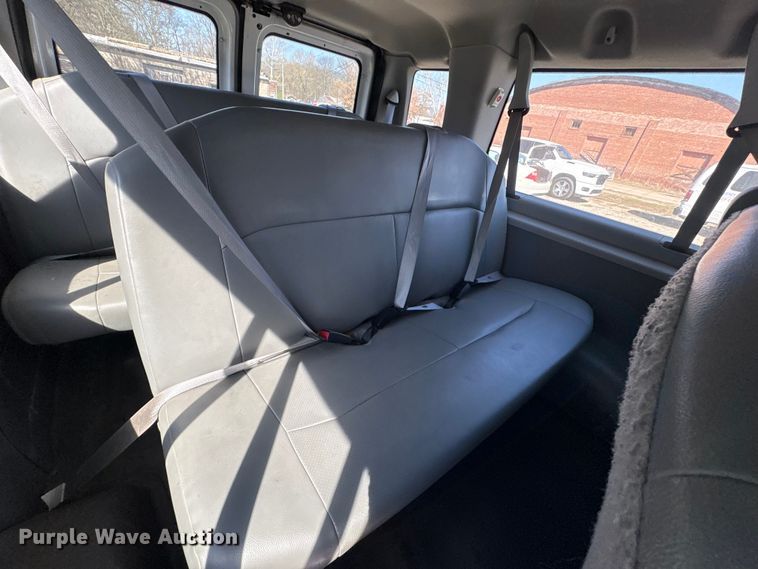image for item EV2857 2014 Ford E350 van