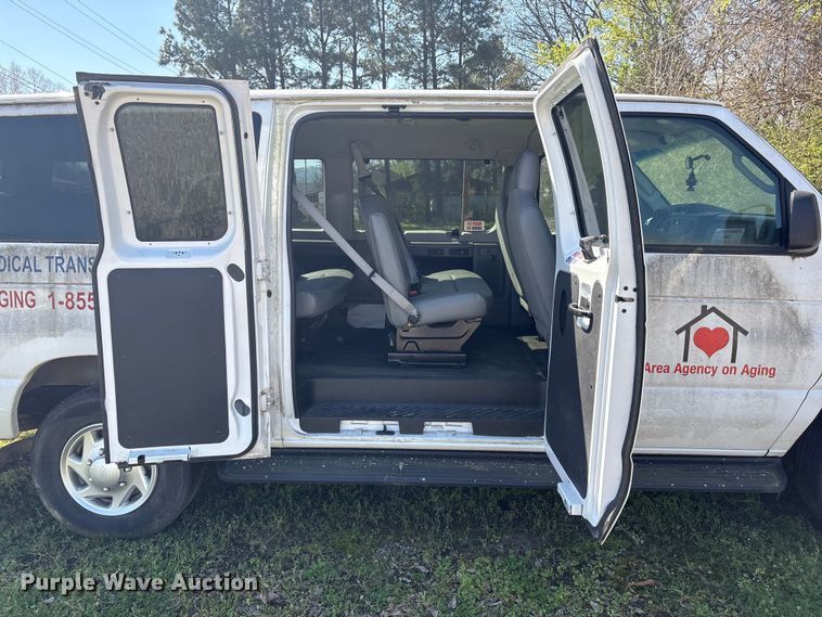 image for item EV2858 2014 Ford E350 van