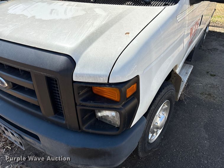 image for item EV2861 2012 Ford E350 handicap accessible van