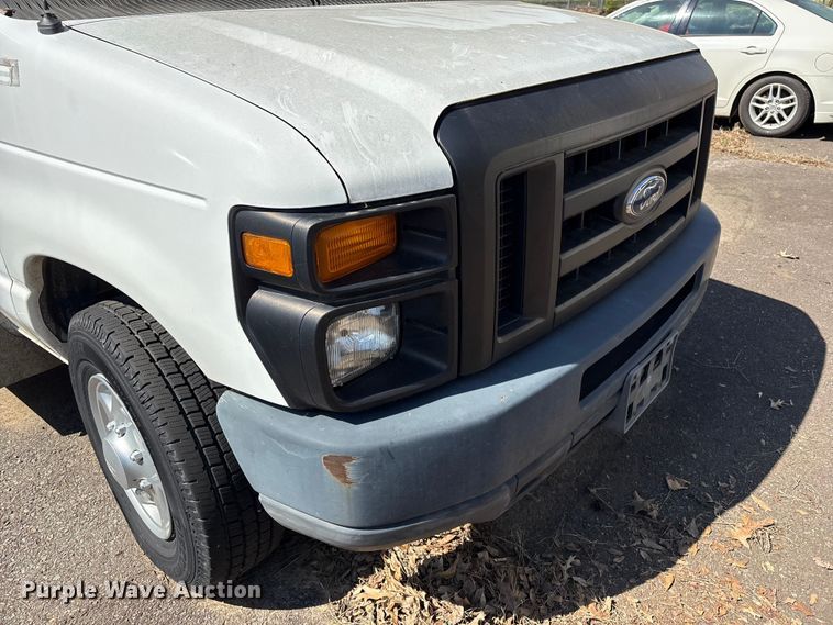 image for item EV2861 2012 Ford E350 handicap accessible van