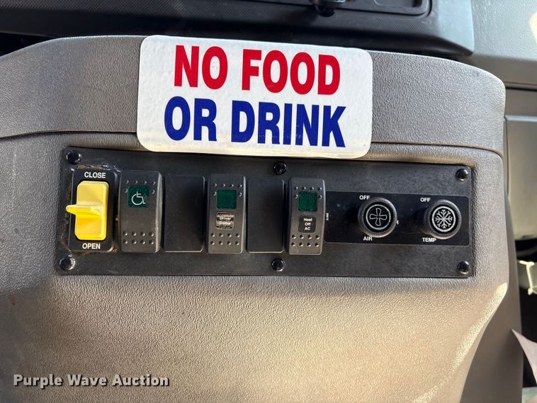 image for item EV2861 2012 Ford E350 handicap accessible van