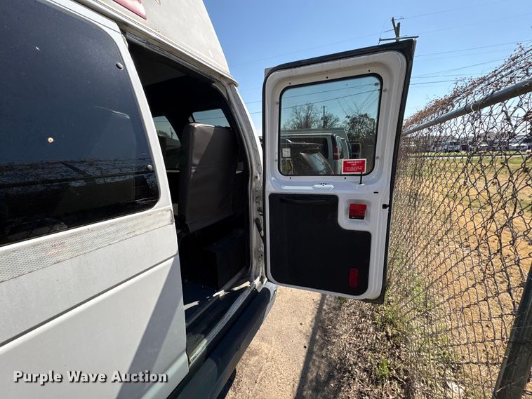 image for item EV2861 2012 Ford E350 handicap accessible van