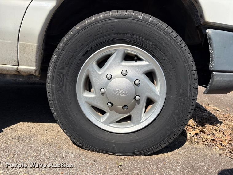 image for item EV2861 2012 Ford E350 handicap accessible van