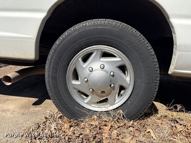 image for item EV2861 2012 Ford E350 handicap accessible van