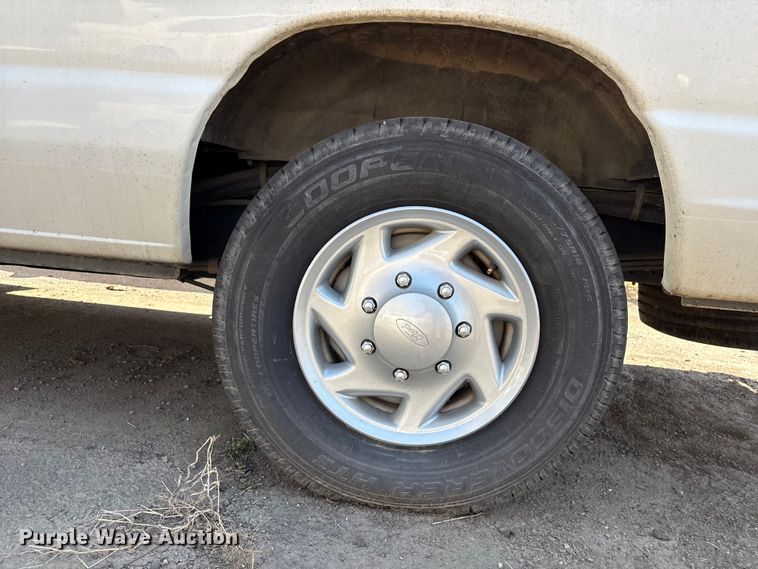 image for item EV2861 2012 Ford E350 handicap accessible van