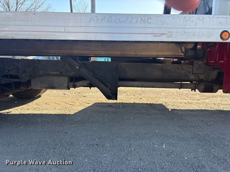 image for item EV2864 1999 Ford F550 rollback truck