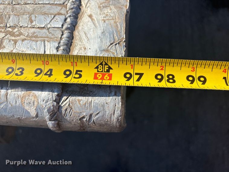 image for item EV2864 1999 Ford F550 rollback truck