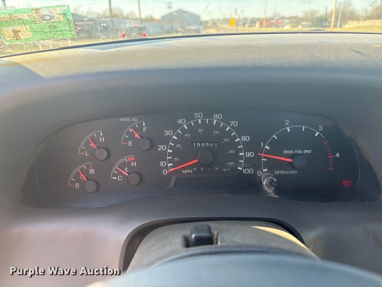 image for item EV2864 1999 Ford F550 rollback truck