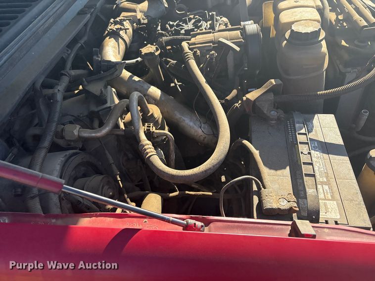 image for item EV2864 1999 Ford F550 rollback truck