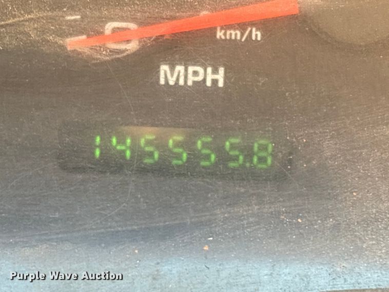 image for item EV2867 2003 Ford F350 Super Duty pickup truck cab and chassis