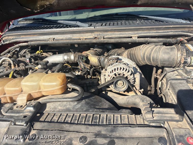 image for item EV2867 2003 Ford F350 Super Duty pickup truck cab and chassis